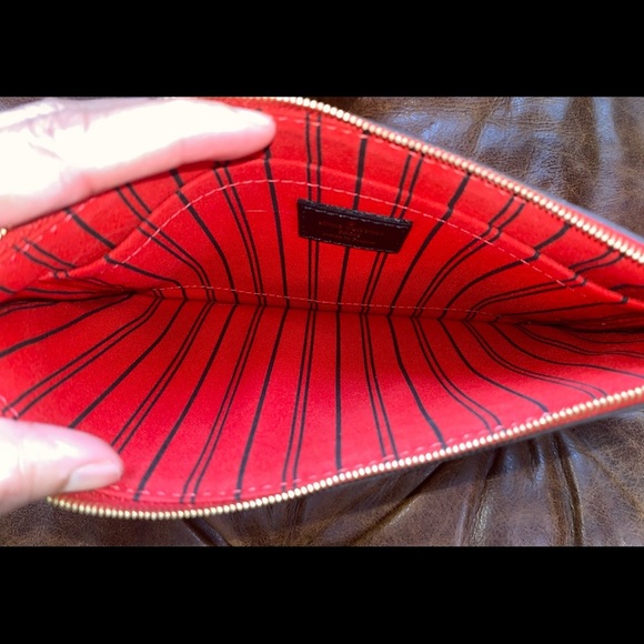 Lv Limited  edition Wrislet - Picture 14 of 15